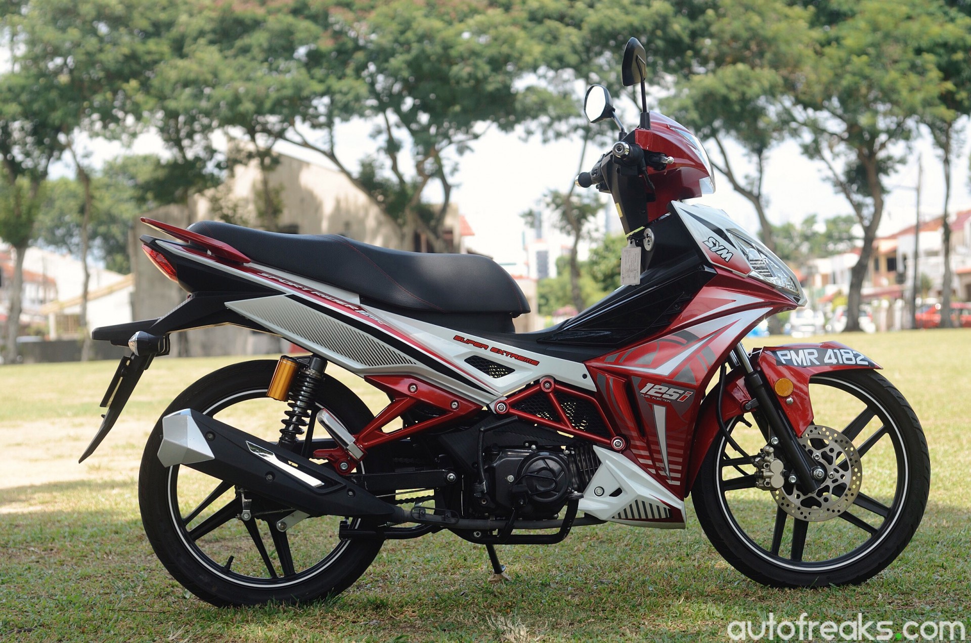 BIKES SYM Sport Rider 125i Reviewed LowyatNET Cars