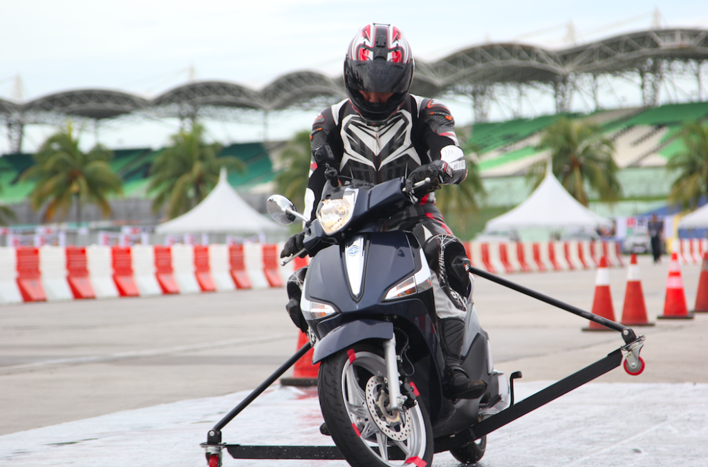 2. Bosch Motorcycle ABS Demonstration at the ‘Stop the Crash’ campaign