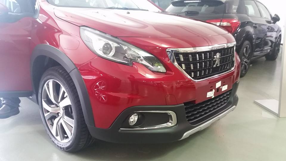 2016_Peugeot_2008_Facelift_1