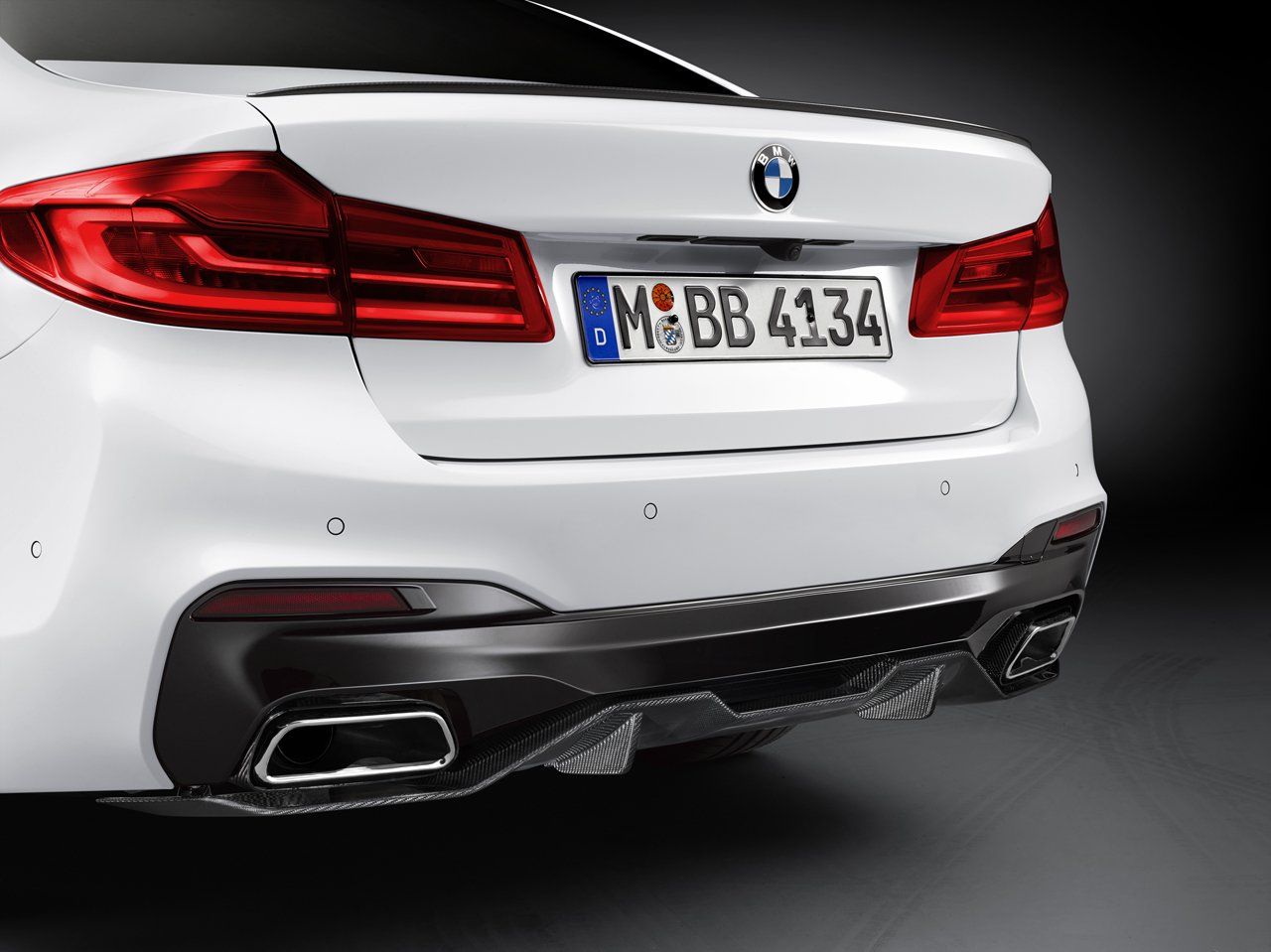 2017_BMW_G30_5_Series_M_Performance (6)