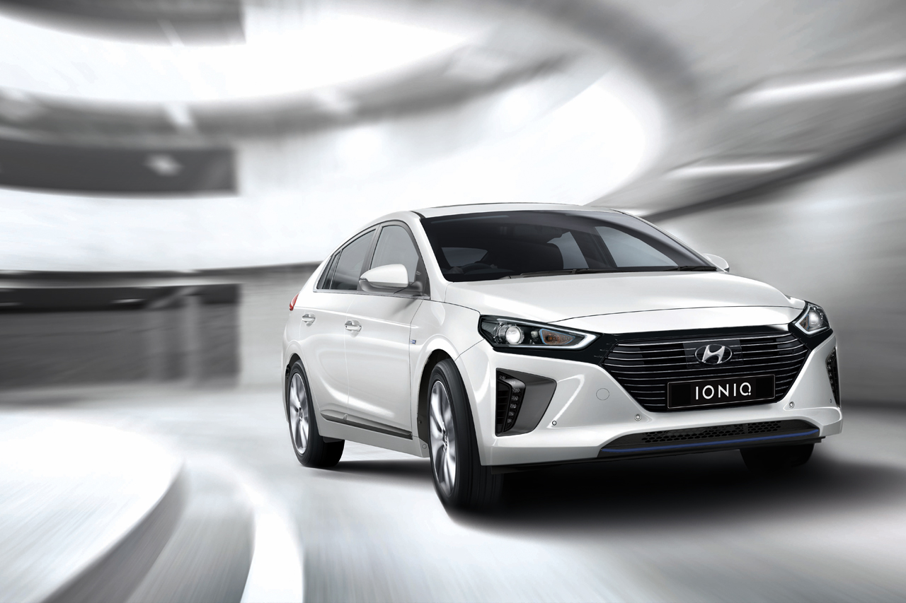 Hyundai_Ioniq_Front