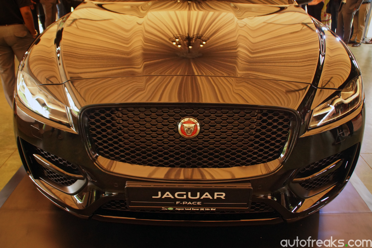 Jaguar_F-Pace_launch (2)