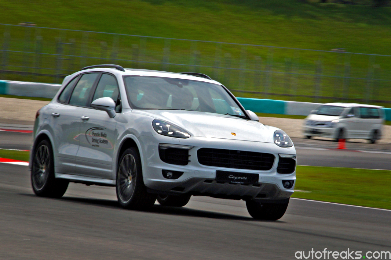 Porsche_Media_Driving_Academy_2016_AF (7)