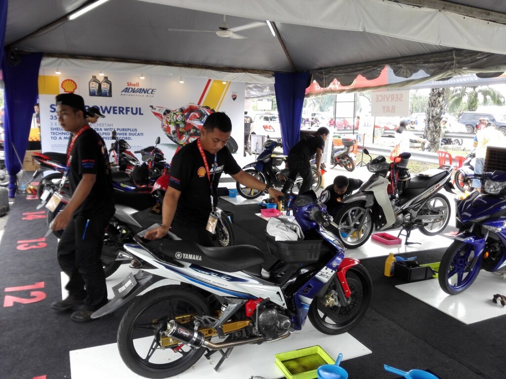 The first-ever Shell Advance Ride Thru Oil Change was popular with biker...