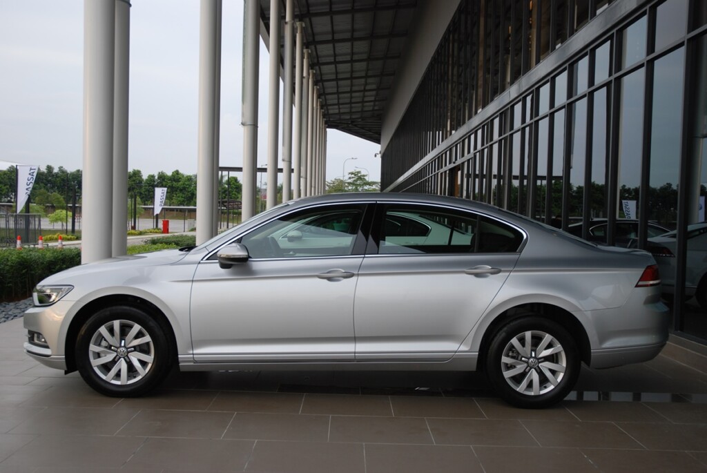 Volkswagen Passat B8 launched in Malaysia, priced from RM160k to RM199k! 