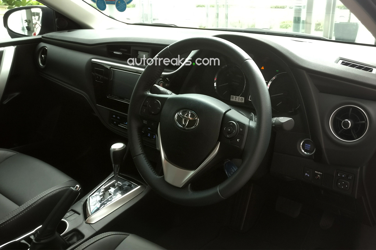 2016_Toyota_Corolla_Altis_Facelift_Preview_2016_9