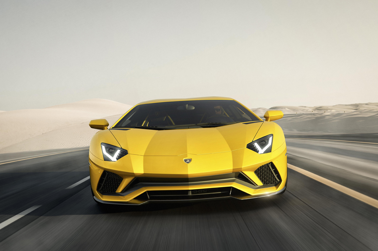 2017_Lambroghini_Aventador_S (1)