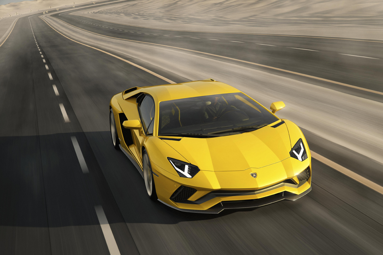 2017_Lambroghini_Aventador_S (2)