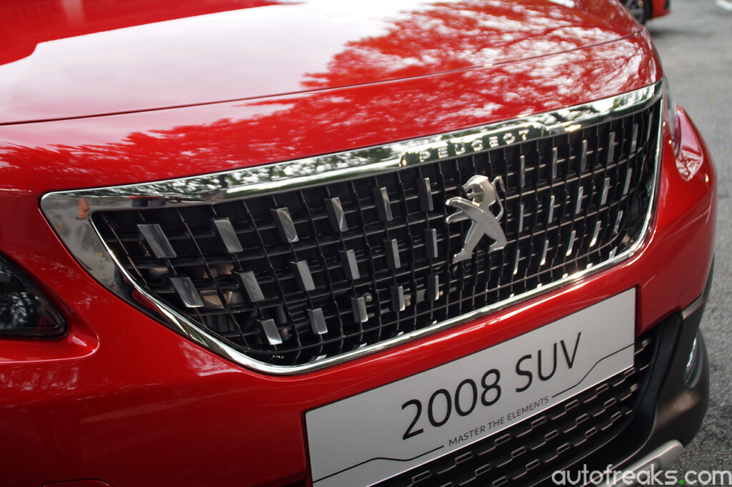 2017_Peugeot_2008_Puretech_Preview (3)