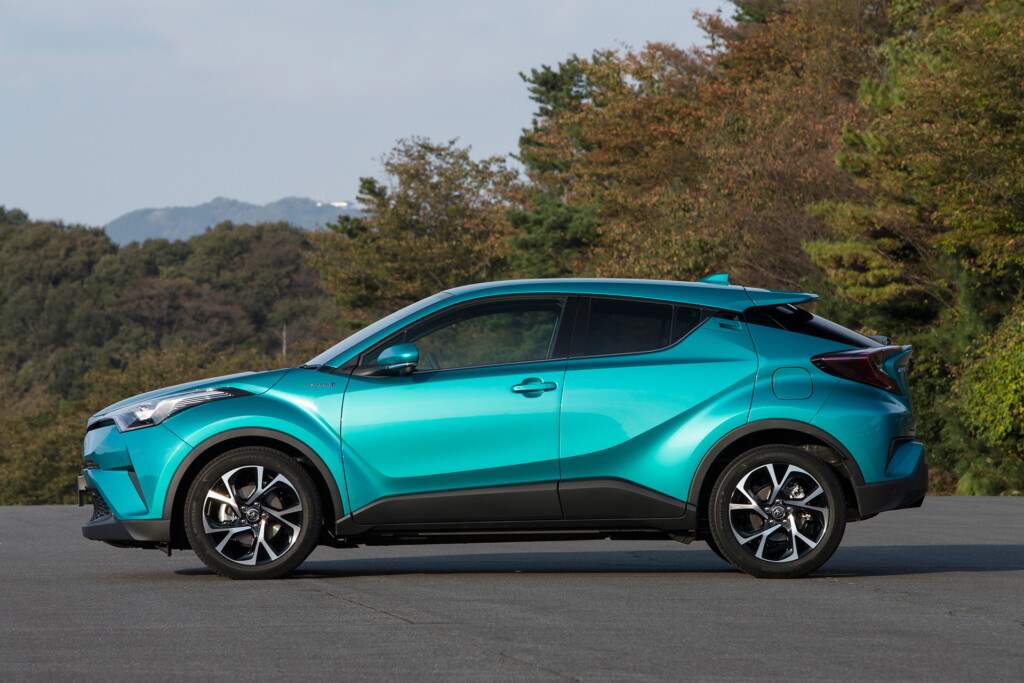 Toyota Begin Selling C-HR in Japan - Autofreaks.com Toyota Begin Selling C-HR in Japan - Autofreaks.com
