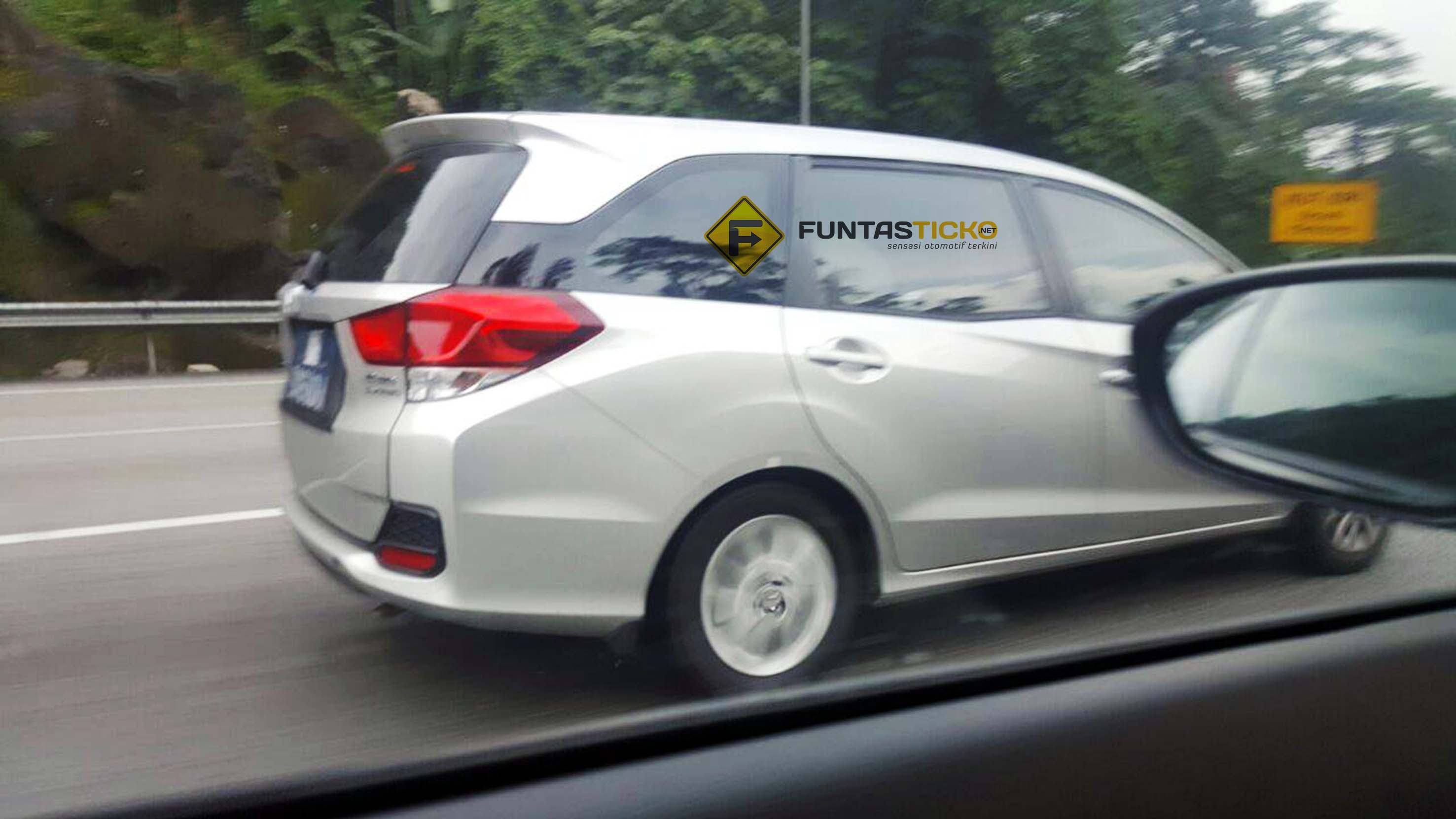 Proton_Exora_GDI_Spied_4