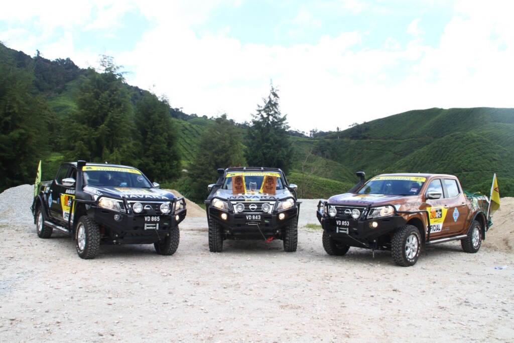04 RFC contesting vehicle (1 unit) & official support vehicles (2 units)...