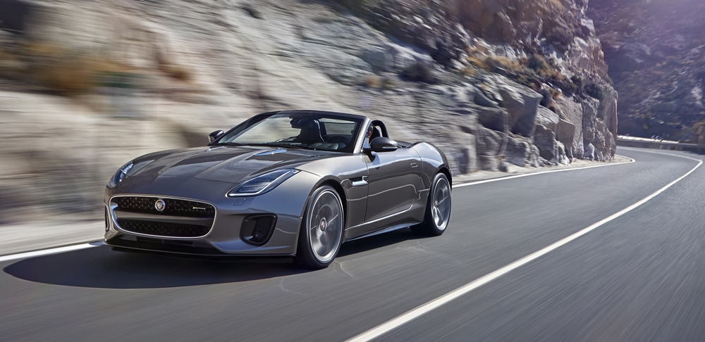 2017 Jaguar F-Type (7)