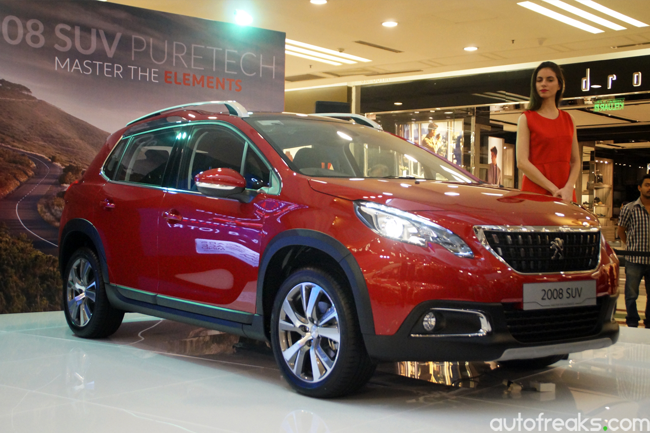 2017_Peugeot_2008_launch