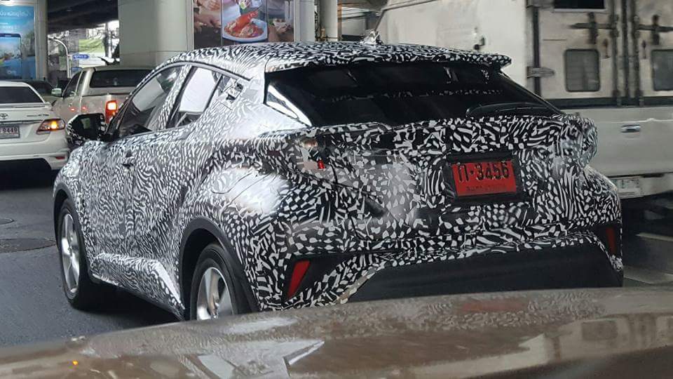 2017_Toyota_C-HR_Spied_Thailand_3