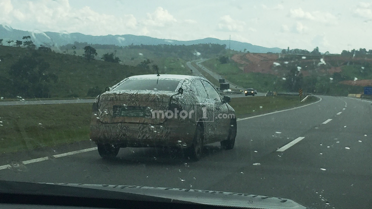 2018_Volkswagen_Vento_Spied_Brazil_3