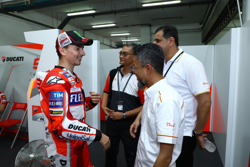 Ducati rider Jorge Lorenzo welcomes Shell Malaysia MD Shairan Huzani Hus...